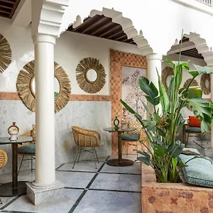 Lamdina Riad